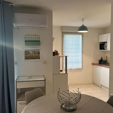 Di Castelli T2 Avec Piscine Apartamento Carcasona