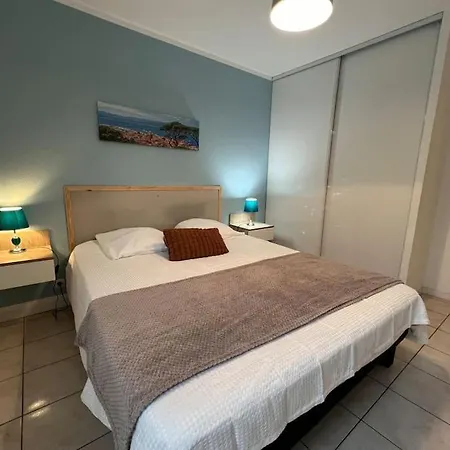 Di Castelli T2 Avec Piscine Apartamento